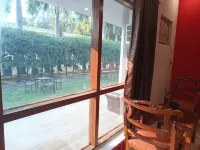 The Grand Aurra Resorts 팔월 호텔