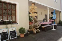 Hotel Gasthof Zum Weissen Lamm Hôtels à : Selb