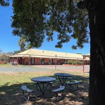 Philadelphia Motor Inn