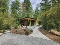 The Shed at Moon Dance - Boutique