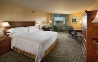 DoubleTree by Hilton Lisle Naperville Hotel di Lisle