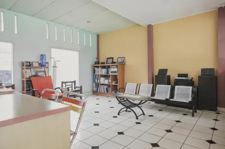 RedDoorz Syariah @ Pasir Putih Jambi Отели в г. Talang Bakung