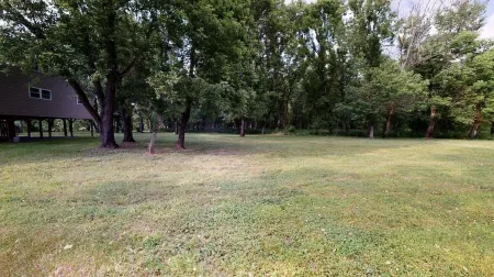 Waterfront Cabin - Family and Dog Friendly