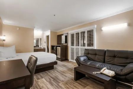 Country Inn Sonora Отели в г. Джеймстаун