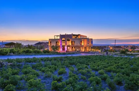 Noble Crown Stone House Cappadocia