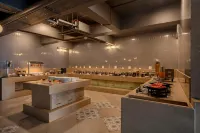 Sunday Hotel & Convention Centre by CheckIn, Vadodara - พร้อมอาหารเช้า
