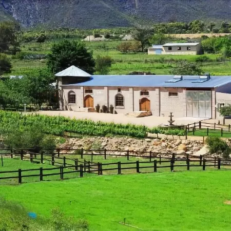 Oaksrest Vineyards Guest Farm