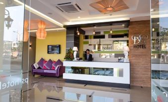 De Champs Hotel