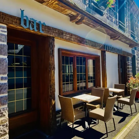 Hôtel Restaurant du Plomb du Cantal