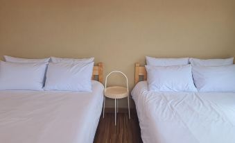 TreehouseUnseo GuestHouse