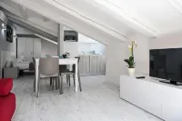 Joivy Apartments - Trieste Goldoni - 3-Star