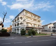 Hotel Rosa dei Venti Hotels in Lu Bagnu