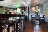 Racecourse Hotel and Motor Lodge Hotels in West Melton