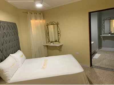 Glamour Hotel Hotels in 