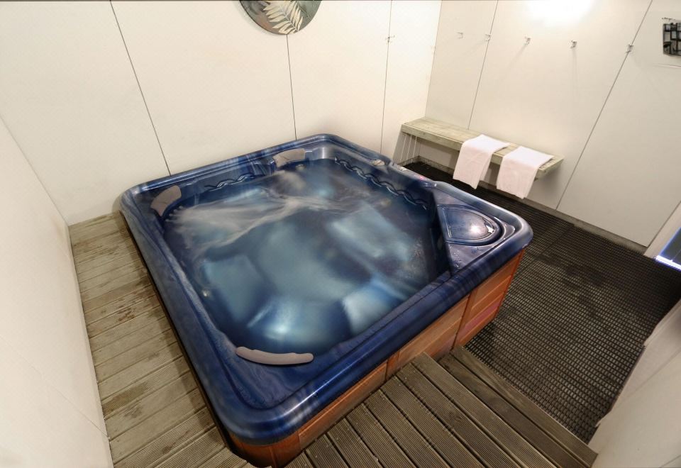 2. 투랑이 레저 로..