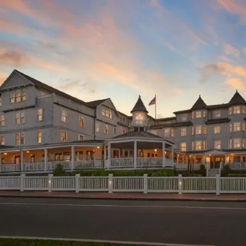 Harbor View Hotel
