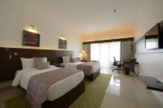 Hotel Naveen Lakeside