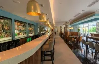 Limerick Strand Hotel - bar