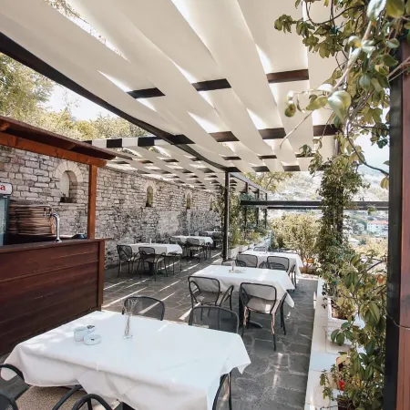 Hotel Bineri