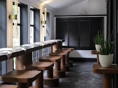 Hotel Cap Diamant Отели рядом с достопримечательностью «Cartier-Brébeuf National Historic Site»