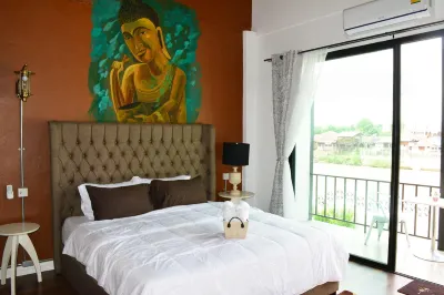 Home Ayutthaya Hotel di Ban Pom