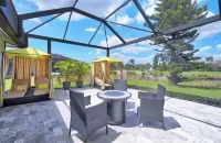 Luxury NEW HOME, 3bed-3bath, 5 beds. Fully equipped. HEATED POOL