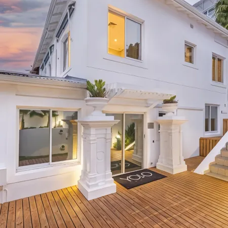 Clifton Yolo Spaces - Clifton Boutique Apartments