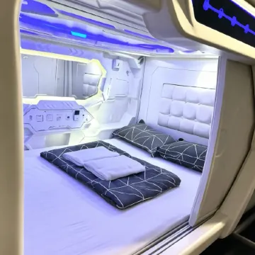 Spacepod@SG Отели рядом с достопримечательностью «Торговый центр Golden Mile Complex»