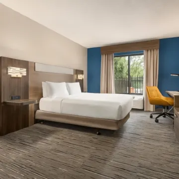 Holiday Inn Express & Suites GREENVILLE-DOWNTOWN by IHG Hotels near Grace Church - Downtown