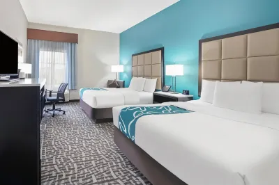 La Quinta Inn & Suites by Wyndham Paris فنادق في باريس