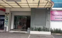 The Lorriz Centro Seroja Hotels in Karangkidul