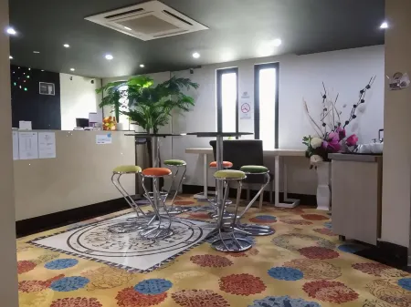 77 Boutique Hotel Отели рядом с достопримечательностью «KL Tzu-Chi Jing Si Hall»