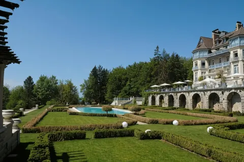 Château des Avenieres
