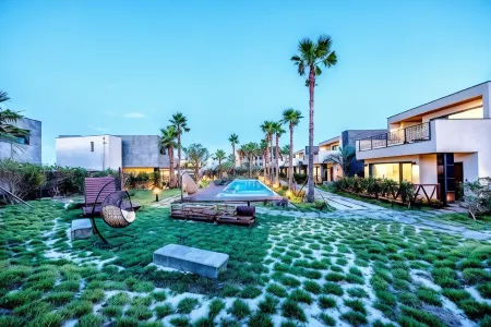 Arts Spa & Poolvilla Отели рядом с достопримечательностью «Остров Удо»