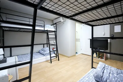 Gunsan Dashwim Guesthouse