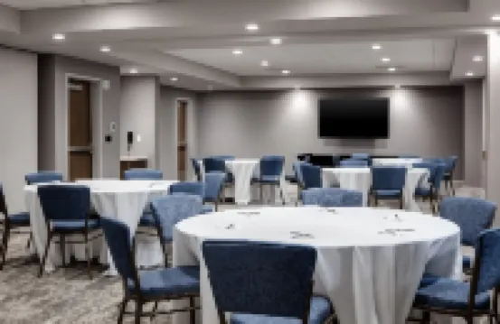 Staybridge Suites IOWA CITY - CORALVILLE by IHG Hotels in Coralville