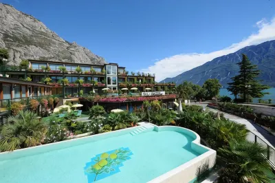 Hotel Alexander Hotel in zona Limone sul Garda Panorama