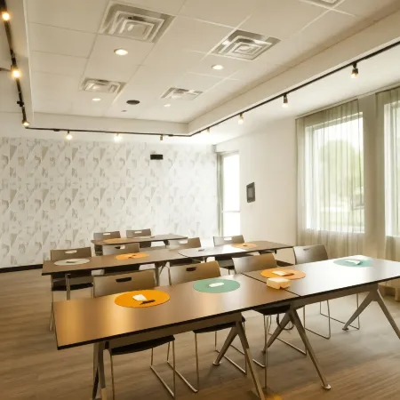 Aloft Austin Airport