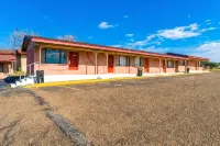 Capital O Hotel Beeville -US 181