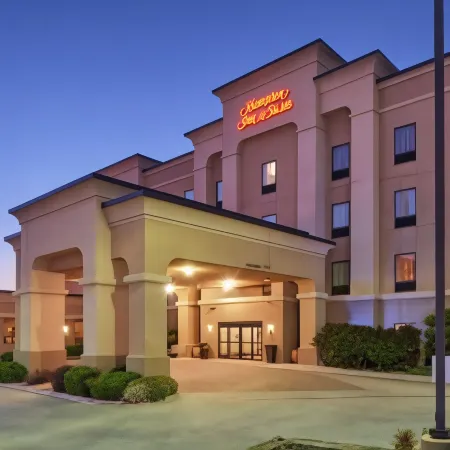 Hampton Inn & Suites Decatur Отели в г. Альворд