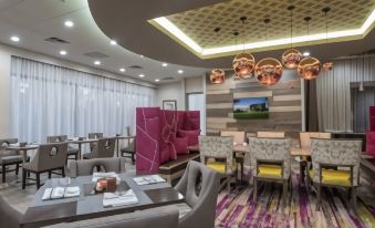DoubleTree by Hilton Winston Salem - University
