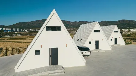 Gyeongju Stay Sosori Отели рядом с достопримечательностью «Пульгукса»