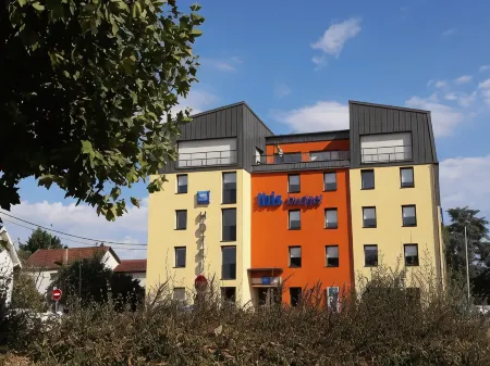 Ibis Budget Auxerre Centre Отели в г. Валлан