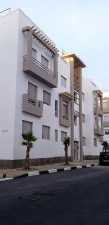 Cozy Downtown Apartment Отели рядом с достопримечательностью «Plage David»