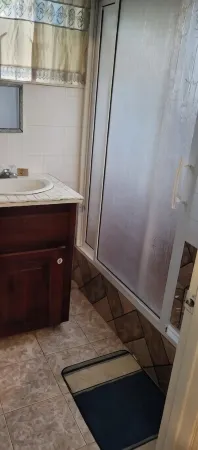 Bleu Haven oceanfront 6 bedroom in Tower isle Отели в г. Oracabessa