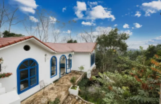 Bella Vista BaVi Retreat
