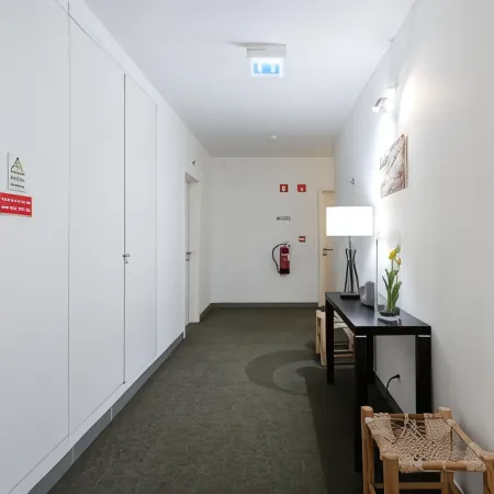 KR Hotels - Albufeira Lounge Отели рядом с достопримечательностью «Пляж Аррифеш»