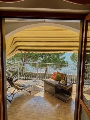 BeachfrontGrado Seaview Apartment & Parking Costa Azzurra