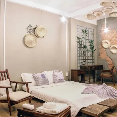Nhà Saigon Homestay&Coffee Các khách sạn gần Trung tâm Hội nghị GEM Center