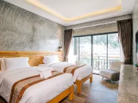 Frank Ao Nang Krabi Resort Hoteles cerca de Laguna Princess